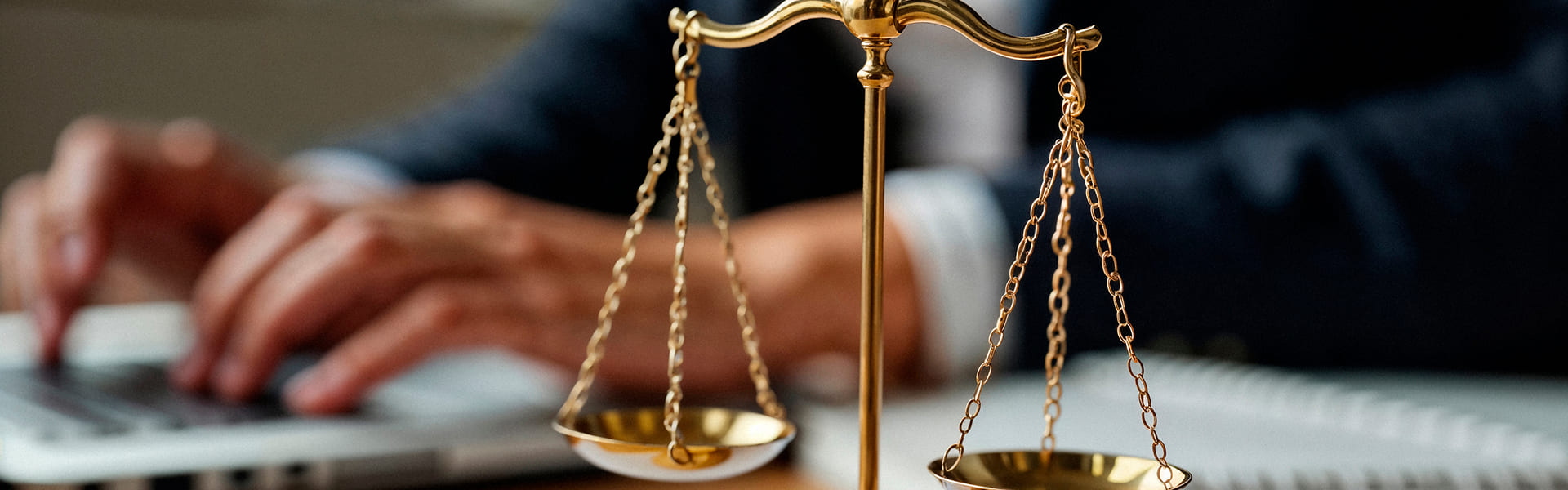 Decastro | Defendemos sus derechos y capacitamos abogados