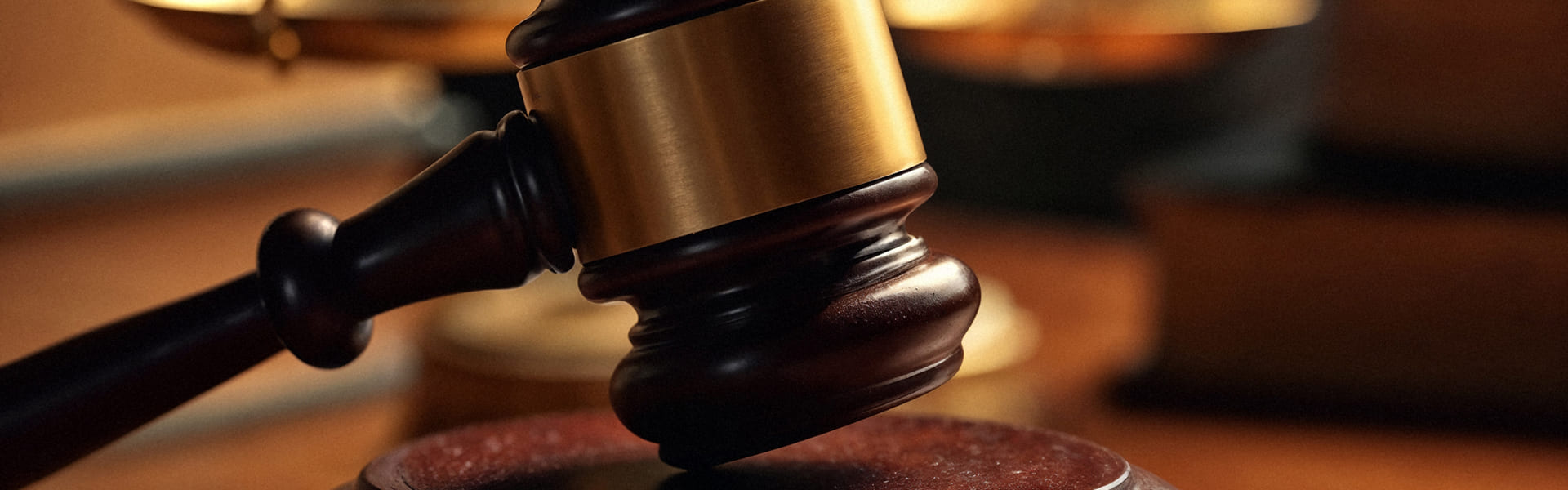 Decastro | Defendemos sus derechos y capacitamos abogados